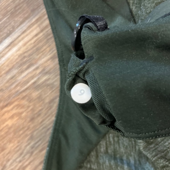 Lulu lemon top - Picture 5 of 5